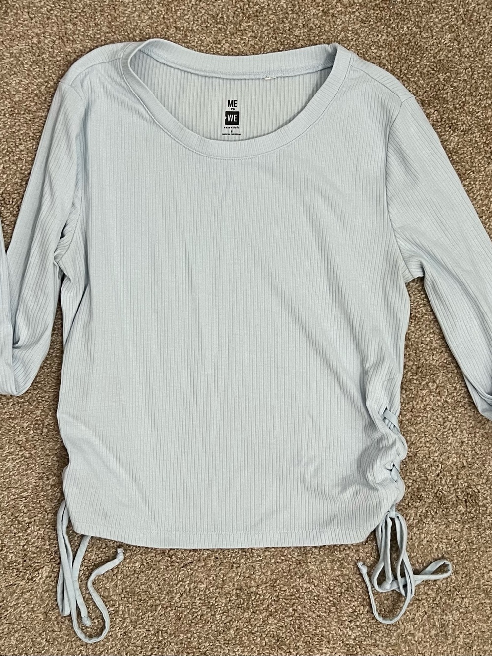 Me to We Baby Blue Ribbed Long-Sleeve Top with Ruched Side Ties Size Small